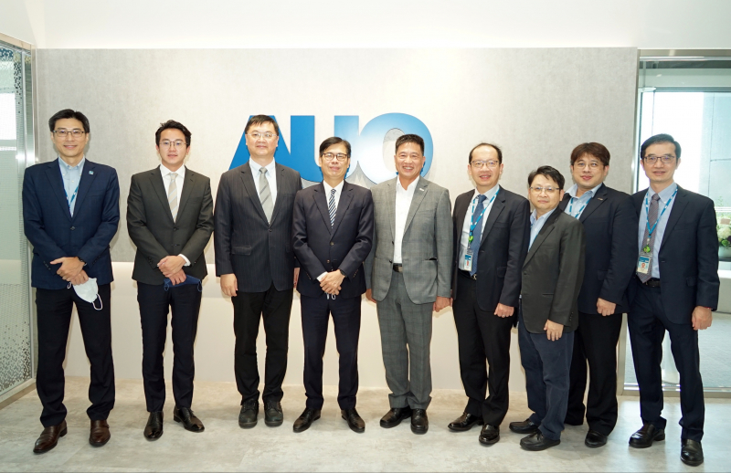 ���_(d��)���ǰ�M(j��n)����������AUO��Q�����аl(f��)���ġ��������Ԫ��(ch��ng)���Q�����аl(f��)��ԇ�(y��n)��(ch��ng)�򣨈D�����������L(zh��ng)����~���D���Ҟ����_(d��)��늶����L(zh��ng)���p�ˣ�